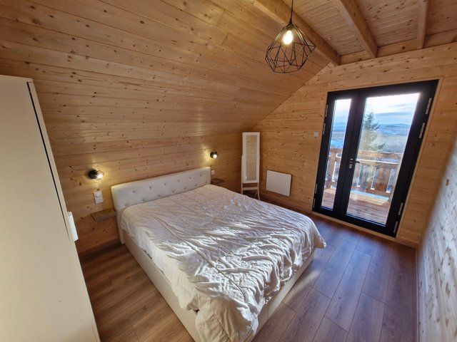 Chalet 7 pièces 14 personnes avec balcon - Super-Besse