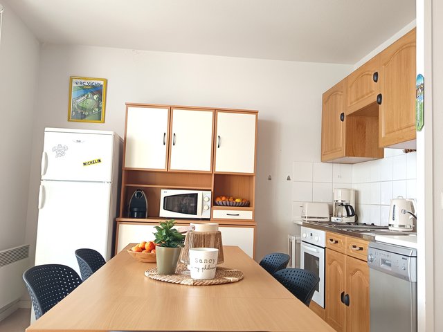 Appartement 2 pièces 6 personnes avec balcon - Super-Besse