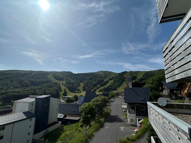 Appartement 2 pièces 6 personnes avec balcon - Super-Besse