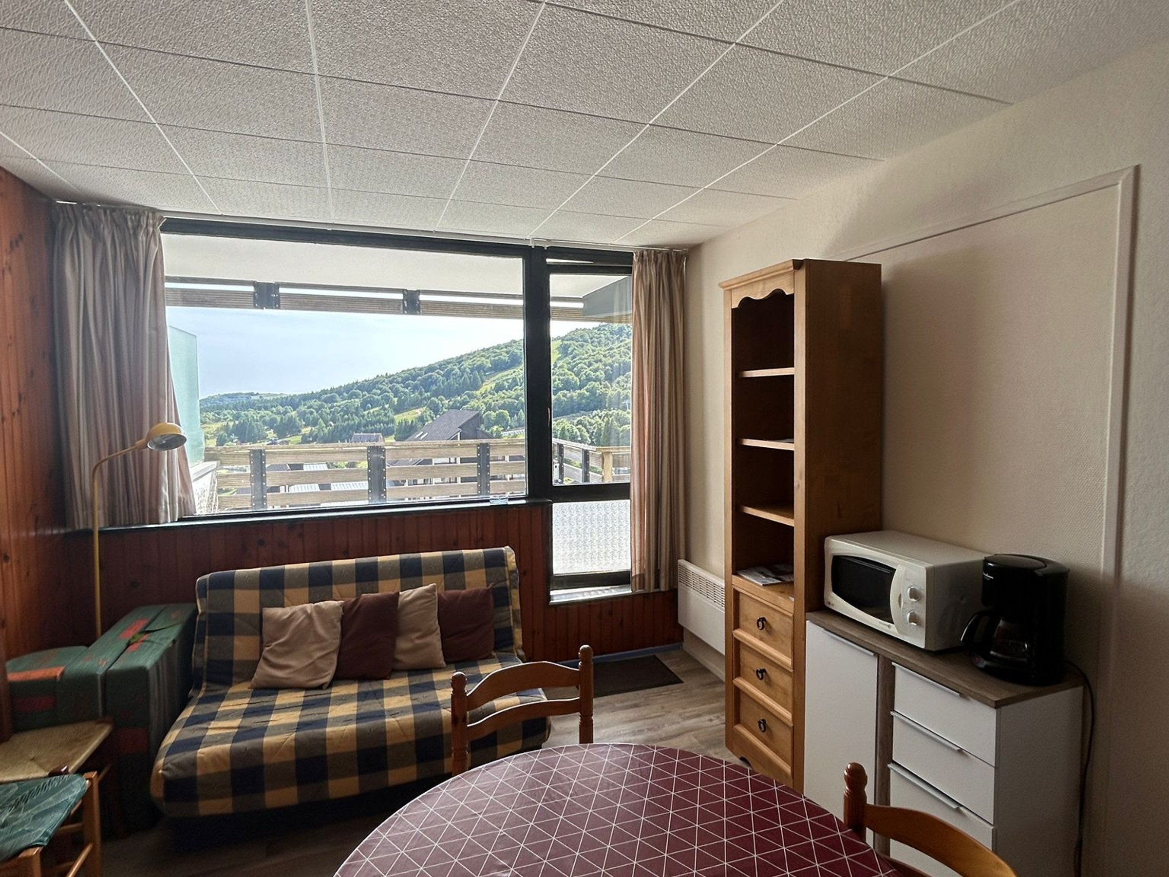 Appartement 2 pièces 6 personnes avec balcon - Appartement 2 pièces 6 personnes avec balcon - Super-Besse