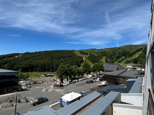 Appartement 2 pièces 6 personnes avec balcon - Super-Besse