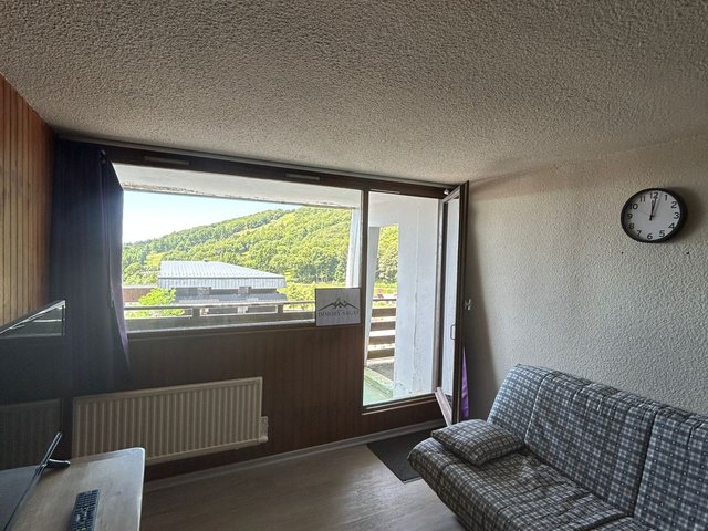 Appartement 2 pièces 6 personnes avec balcon - Super-Besse