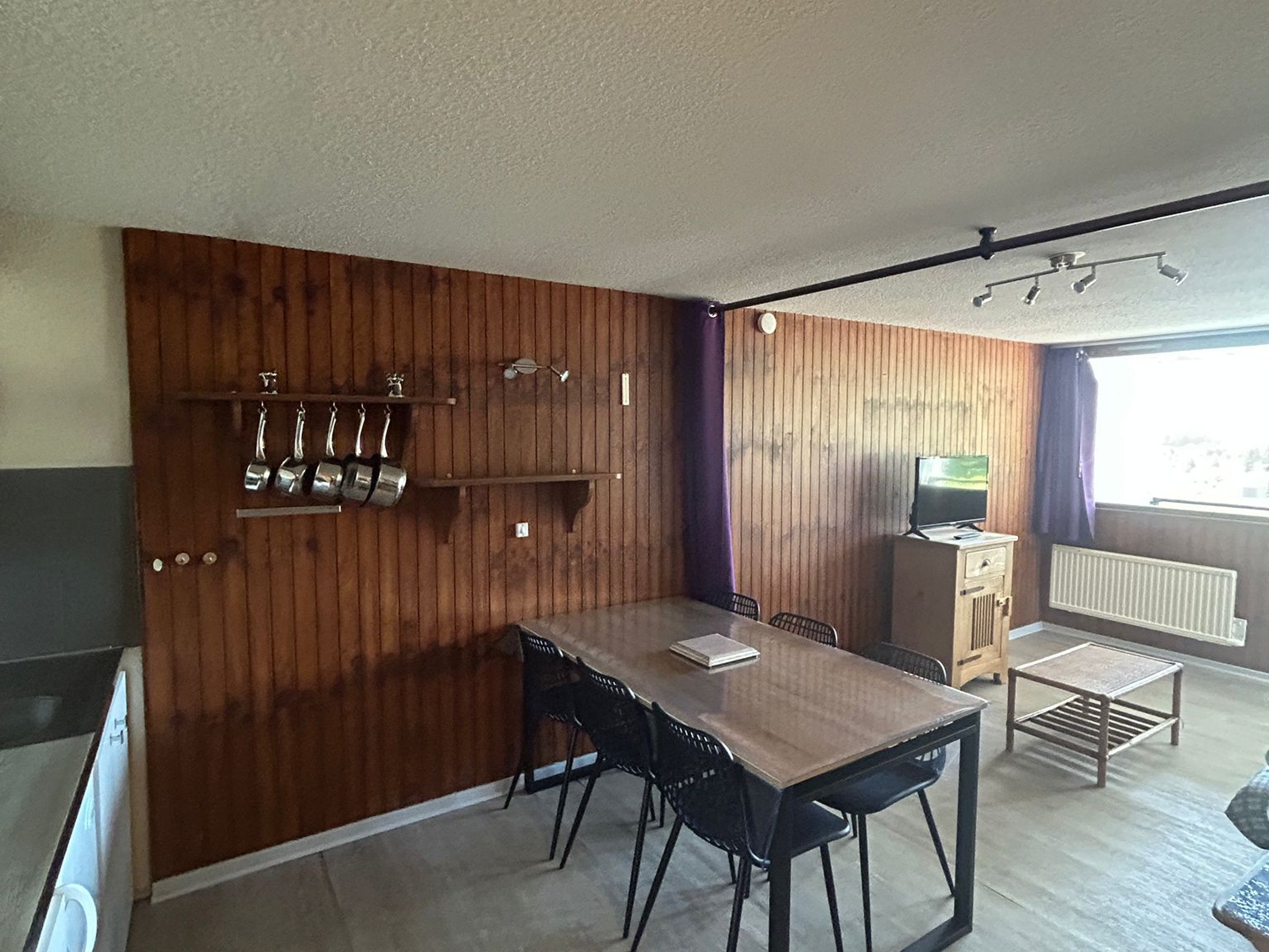 Appartement 2 pièces 6 personnes avec balcon - Appartement 2 pièces 6 personnes avec balcon - Super-Besse