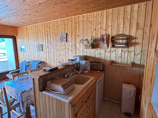 Appartement 3 pièces 6 personnes avec balcon - Super-Besse