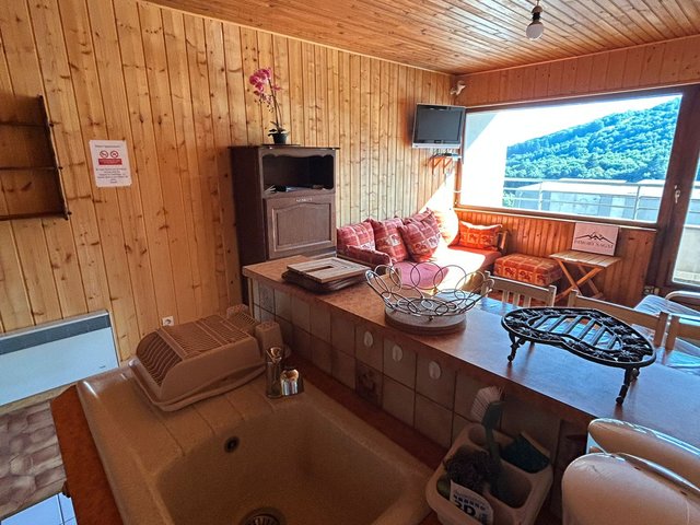 Appartement 3 pièces 6 personnes avec balcon - Super-Besse