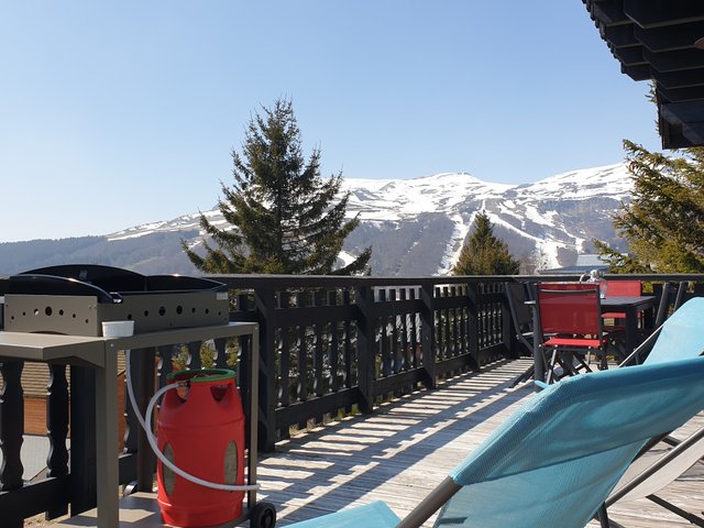 Chalet 5 pièces 10 personnes avec balcon - Super-Besse