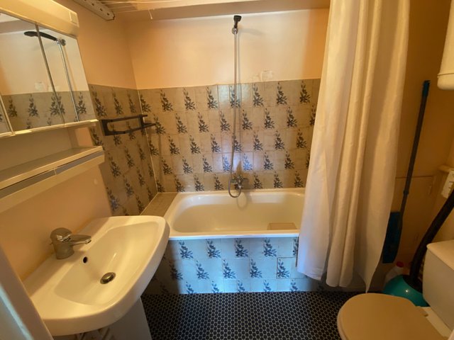 Studio 4 personnes avec balcon - Super-Besse