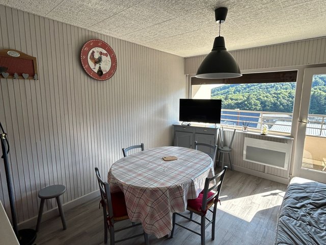 Appartement 2 pièces 6 personnes avec balcon - Super-Besse
