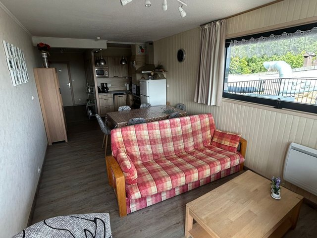 Appartement 3 pièces 8 personnes avec terrasse - Super-Besse