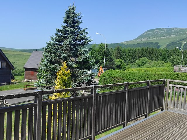 Chalet 4 pièces 10 personnes avec balcon - Super-Besse