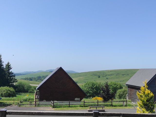 Chalet 4 pièces 10 personnes avec balcon - Super-Besse