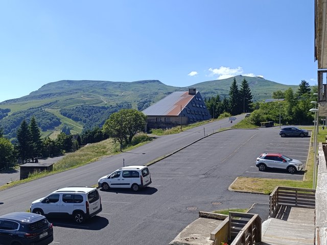 Appartement 2 pièces 4 personnes avec balcon - Super-Besse