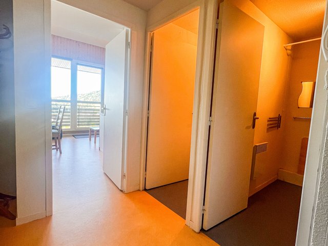 Appartement 2 pièces 8 personnes avec balcon - Super-Besse