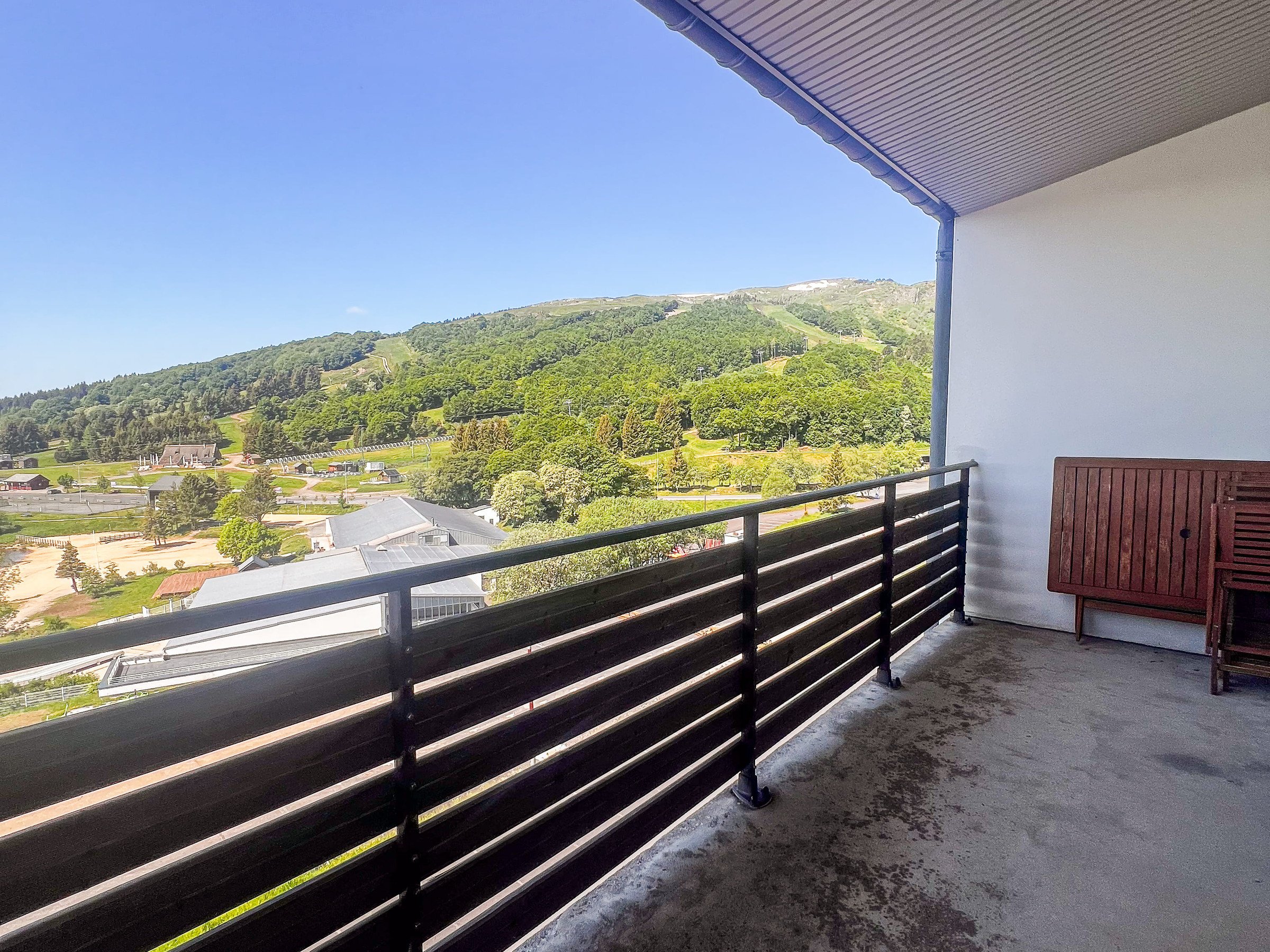Appartement 2 pièces 8 personnes avec balcon - Appartement 2 pièces 8 personnes avec balcon - Super-Besse