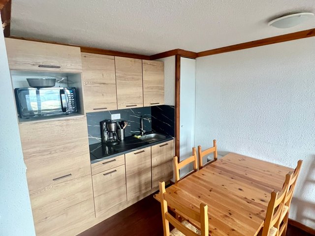 Appartement 3 pièces 6 personnes avec balcon - Super-Besse