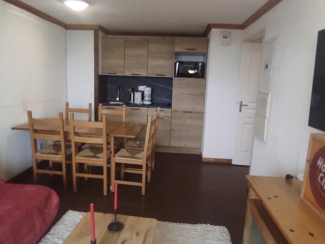 Appartement 3 pièces 6 personnes avec balcon - Super-Besse