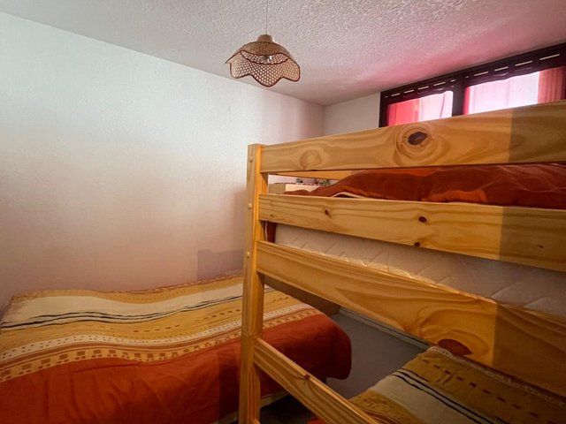 Appartement 2 pièces 6 personnes avec balcon - Super-Besse