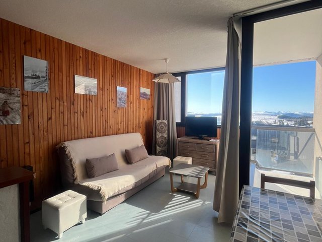 Appartement 2 pièces 6 personnes avec balcon - Super-Besse
