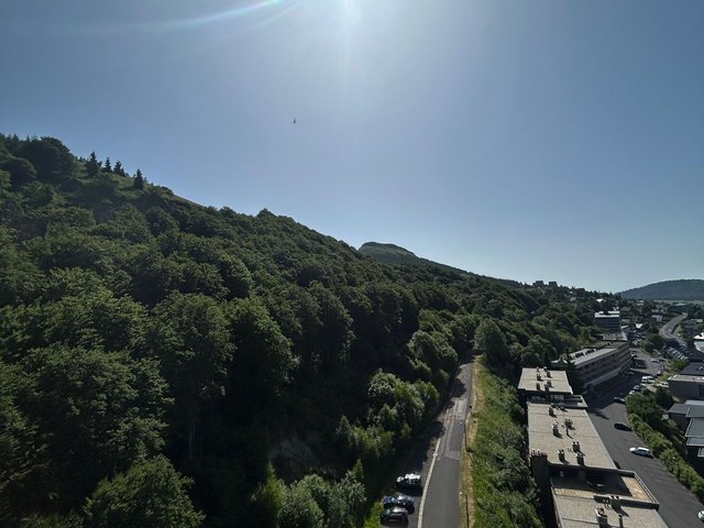 Studio 4 personnes avec balcon - Super-Besse