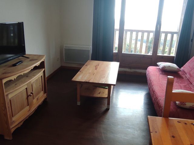 Appartement 2 pièces 4 personnes avec balcon - Super-Besse