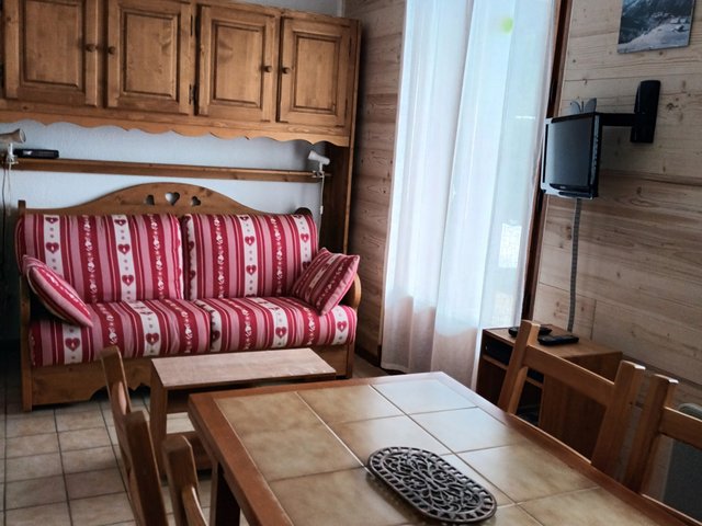 Studio 4 personnes avec terrasse - Les Carroz d'Araches