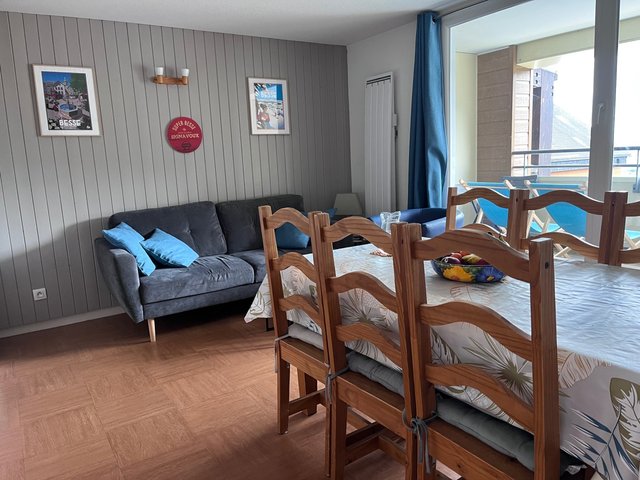 Appartement 3 pièces 6 personnes avec balcon - Super-Besse