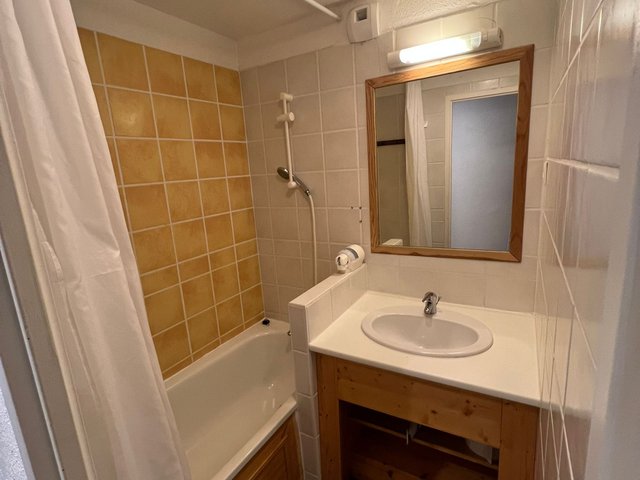 Appartement 2 pièces 4 personnes avec balcon - Super-Besse
