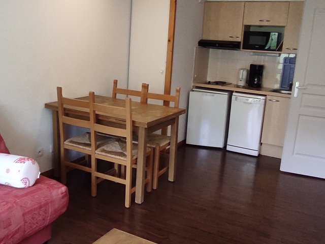 Appartement 2 pièces 4 personnes avec balcon - Super-Besse