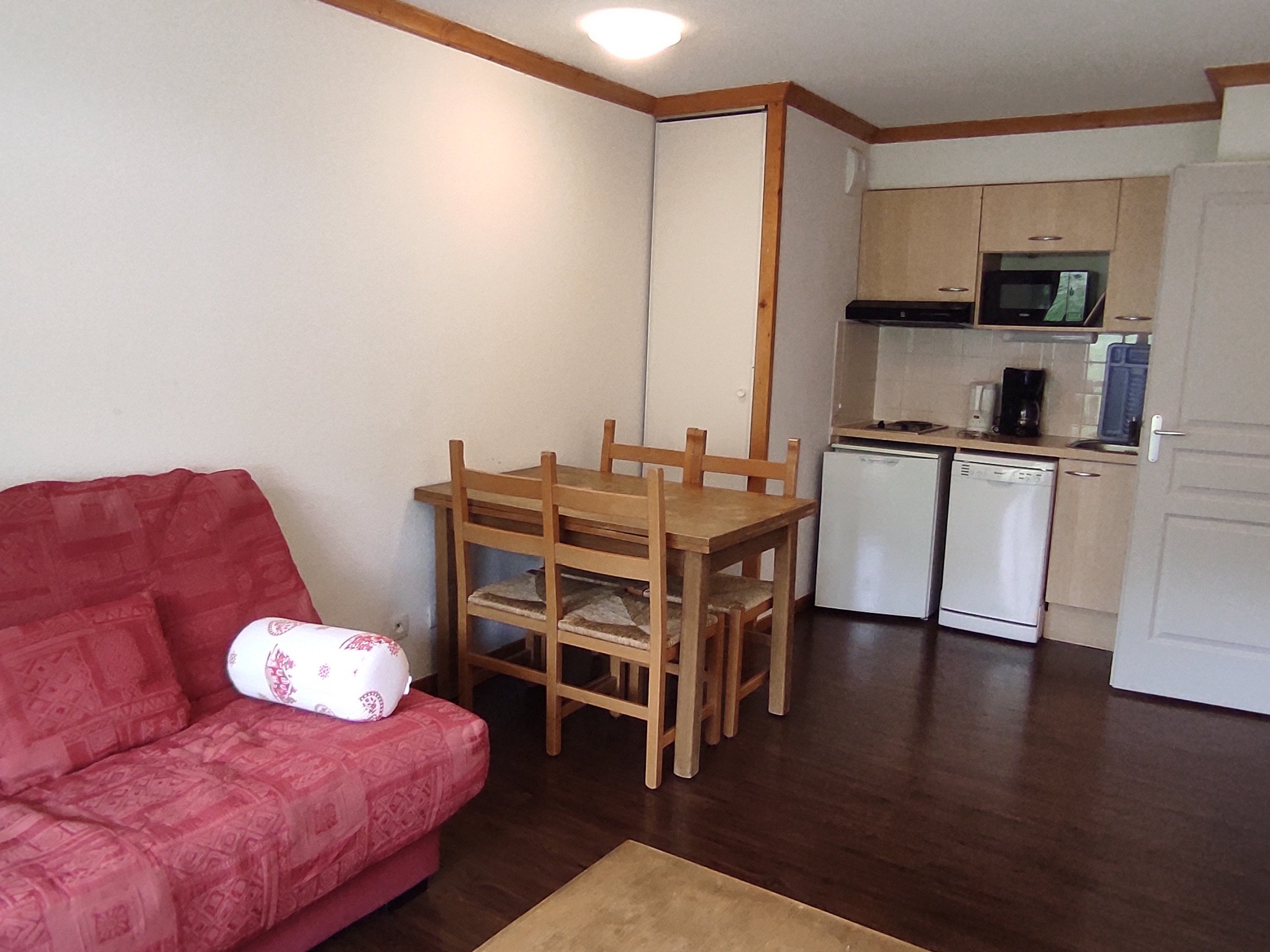 Appartement 2 pièces 4 personnes avec balcon - Appartement 2 pièces 4 personnes avec balcon - Super-Besse
