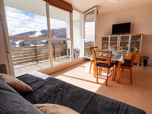 Appartement 2 pièces 6 personnes avec balcon - Super-Besse
