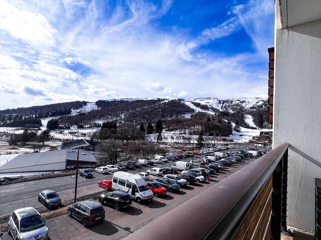Appartement 2 pièces 6 personnes avec balcon - Super-Besse