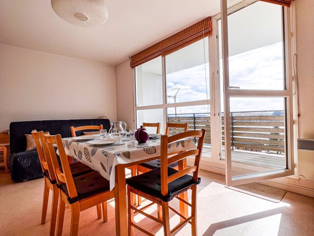 Appartement 2 pièces 6 personnes avec balcon - Super-Besse