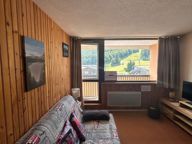 Appartement 2 pièces 4 personnes avec balcon - Super-Besse
