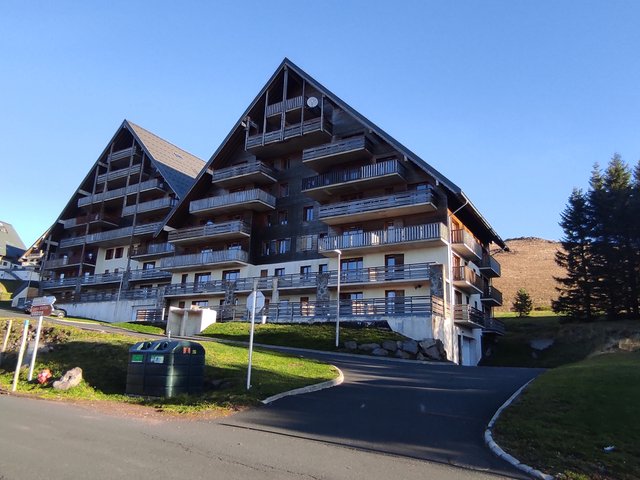 Appartement 3 pièces 6 personnes avec balcon - Super-Besse