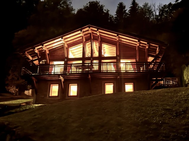 Chalet 6 pièces 8 personnes avec bain à remous - Les Carroz d'Araches