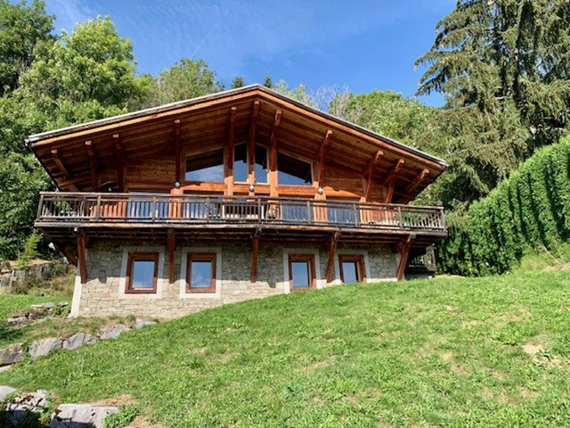 Chalet 6 pièces 8 personnes avec bain à remous - Les Carroz d'Araches