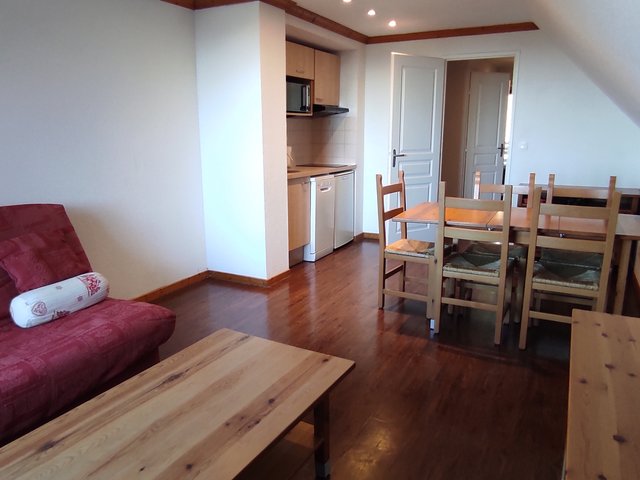 Appartement 2 pièces 5 personnes avec balcon - Super-Besse
