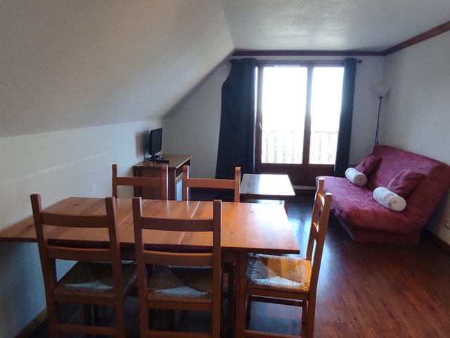 Appartement 2 pièces 5 personnes avec balcon - Super-Besse