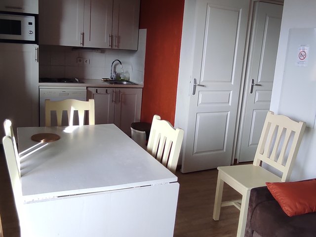 Appartement 3 pièces 6 personnes avec balcon - Super-Besse
