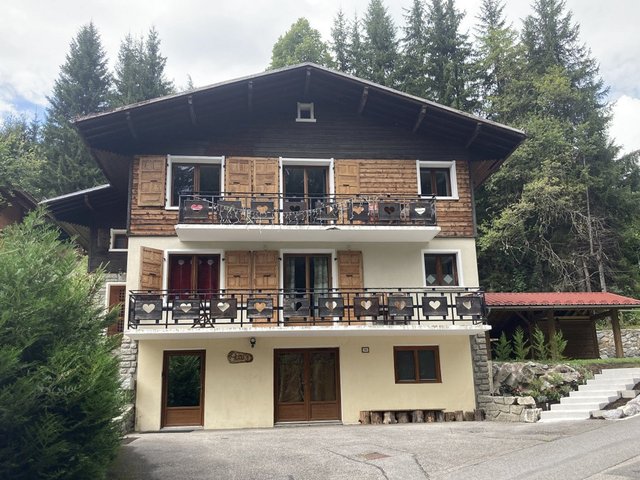 Chalet 6 pièces 10 personnes avec balcon - Les Carroz d'Araches
