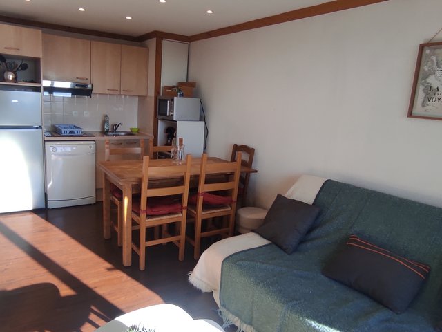 Appartement 3 pièces 6 personnes avec balcon - Super-Besse