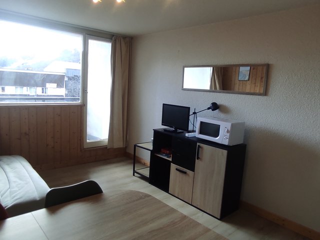 Studio 4 personnes avec balcon - Super-Besse