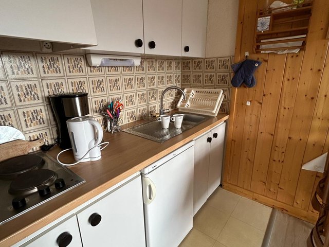 Studio 4 personnes avec balcon - Super-Besse