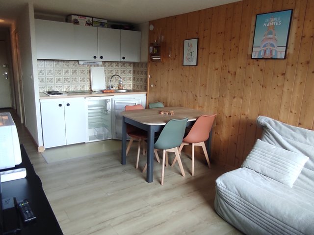 Studio 4 personnes avec balcon - Super-Besse