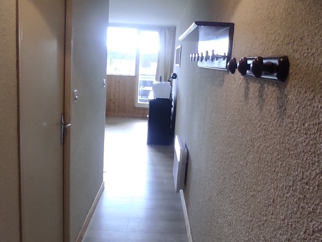 Studio 4 personnes avec balcon - Super-Besse
