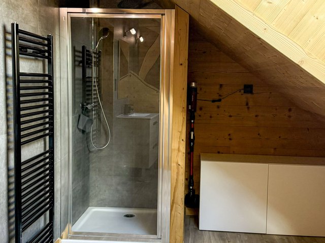 Chalet 12 pièces 14 personnes avec balcon - Super-Besse
