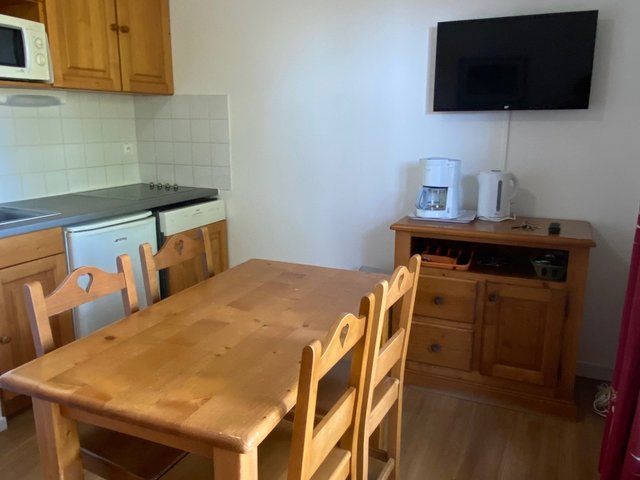 Appartement 2 pièces 4 personnes avec terrasse - Super-Besse