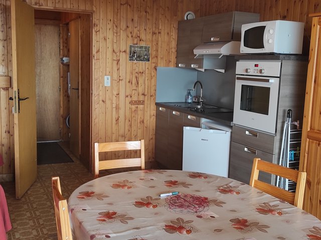 Appartement 2 pièces 4 personnes avec balcon - Super-Besse