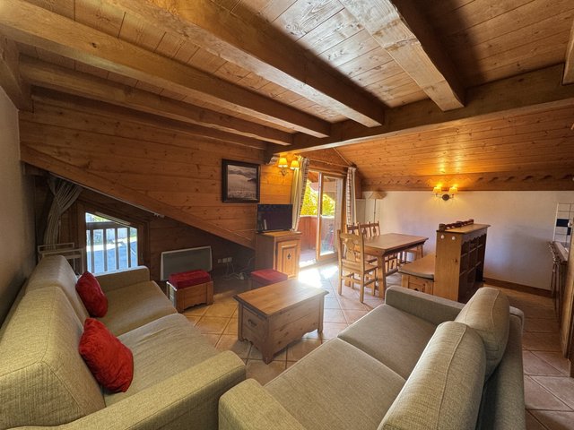 Appartement 5 pièces 8 personnes avec balcon - Les Carroz d'Araches