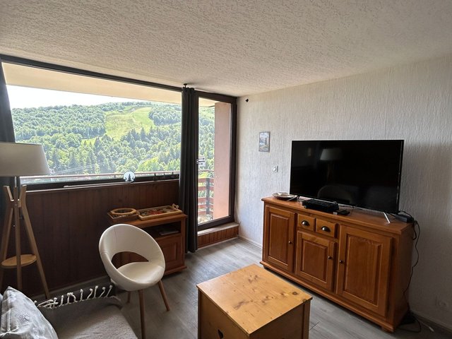 Appartement 3 pièces 4 personnes avec balcon - Super-Besse